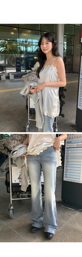 Low-rise bootcut pants