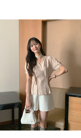 [3 colors] Pintuck Tie Blouse