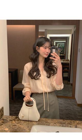 (2 colors) Blouse with tie