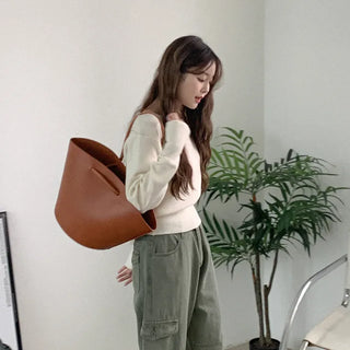 Boat neck plain knit
