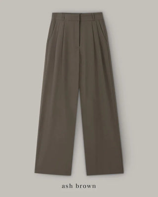 Leg-lengthening pintuck wide slacks