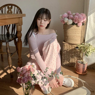 Ribbon off-shoulder