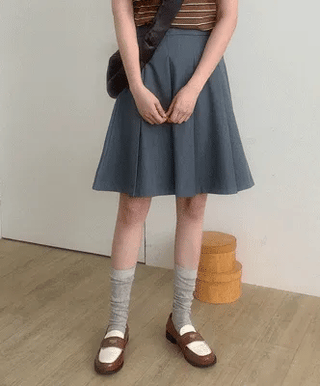 Pleated midi skirt