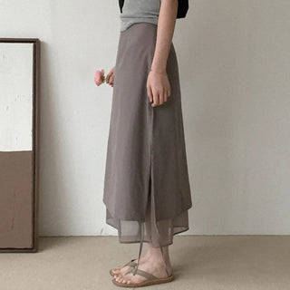 Shirred layered long skirt