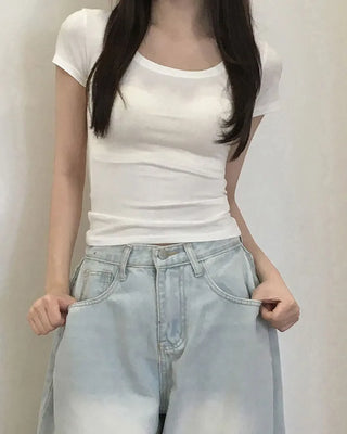 U-neck slim short-sleeved T-shirt