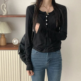 Button-down long-sleeved T-shirt