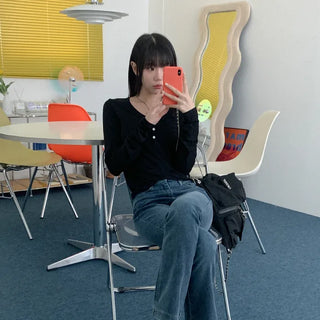 Button-down long-sleeved T-shirt
