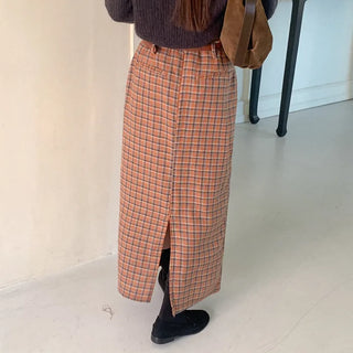 Checked long skirt