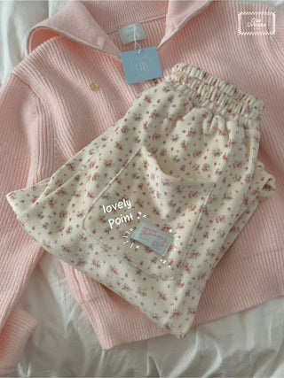 Flower-patterned fleece-lined jogger pants