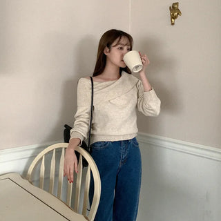 Slim Off-Shoulder Knit