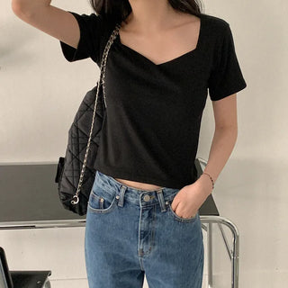 Heart neck short-sleeved T-shirt