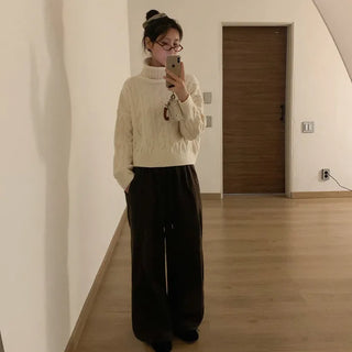 Cable turtleneck knit
