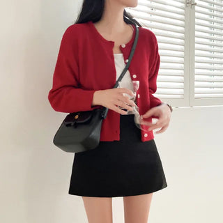 Long-sleeved, round-neck, loose-fitting short knit cardigan