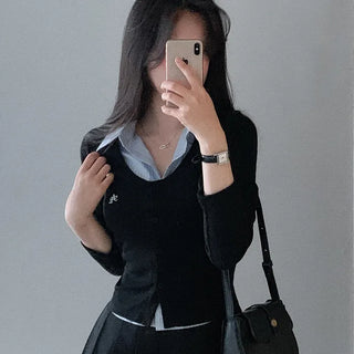 [One-piece] Striped Shirt Layered Knit