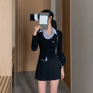 [One-piece] Striped Shirt Layered Knit