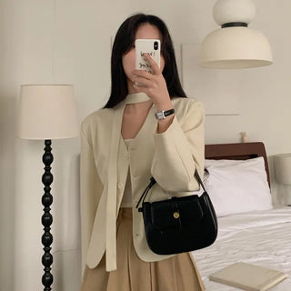 Scarf-lined, collarless, short V-neck jacket