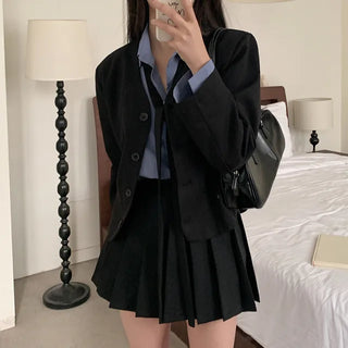 Scarf-lined, collarless, short V-neck jacket