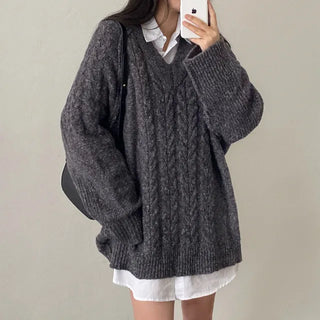 Oversized Twist Long V-Neck Knit