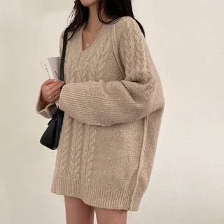 Oversized Twist Long V-Neck Knit