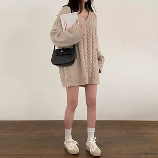 Oversized Twist Long V-Neck Knit