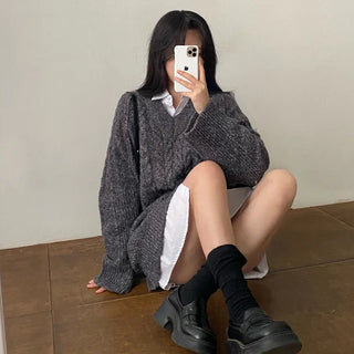 Oversized Twist Long V-Neck Knit