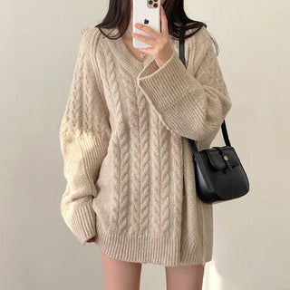 Oversized Twist Long V-Neck Knit
