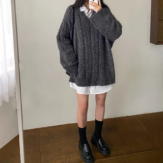 Oversized Twist Long V-Neck Knit