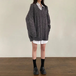 Oversized Twist Long V-Neck Knit