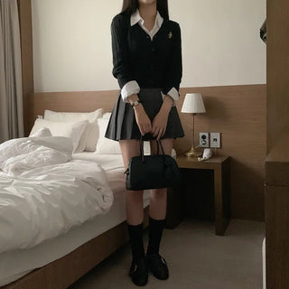 V-neck stitched knit cardigan