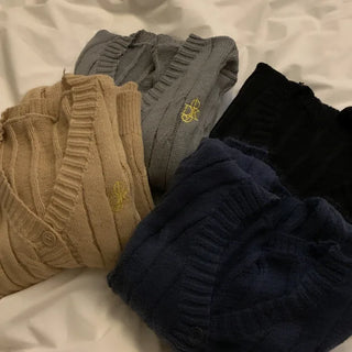 V-neck stitched knit cardigan