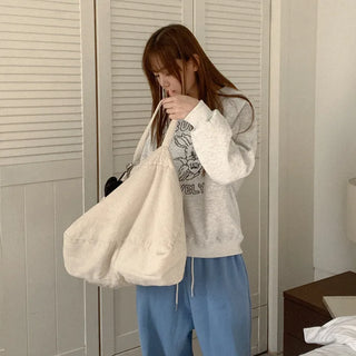 Fleece-lined sweatshirt with rabbit stitching