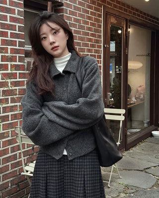 Checked pleated skirt