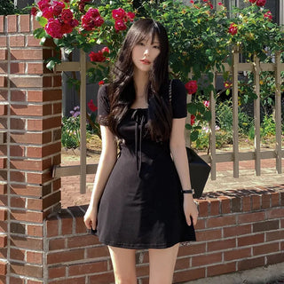 Mini short-sleeved square neck black puff A-line dress