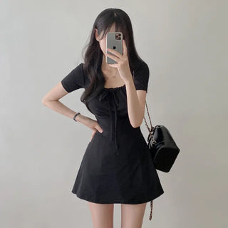 Mini short-sleeved square neck black puff A-line dress