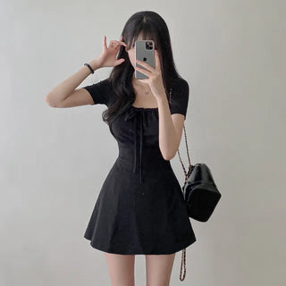 Mini short-sleeved square neck black puff A-line dress