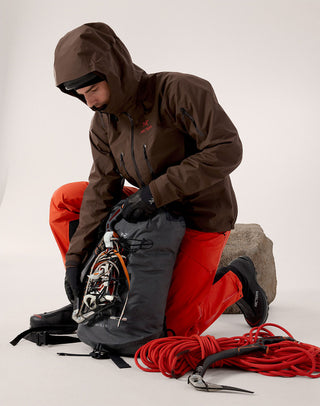 [arcteryx] Alpha SV Jacket for Men - Carob / Blk / Dynasty