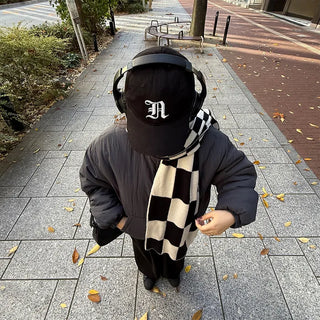 Border check scarf