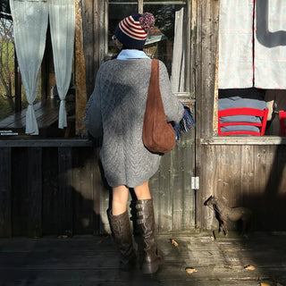 Oversized Cable Knit Round