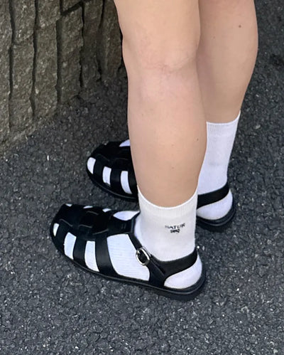 Round twist sandals
