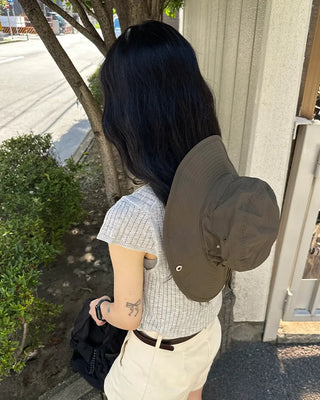 Round neck button collar knit