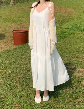 V-neck tiered long skirt (2 colors)