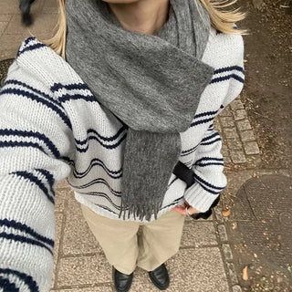 Striped round knit