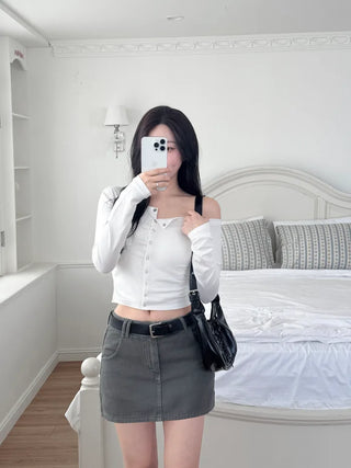 One-shoulder shirred T-shirt
