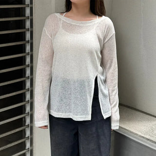 See-through slit round knit