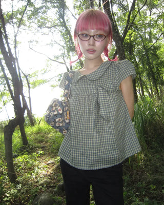 Cap puff sleeve ribbon flare blouse