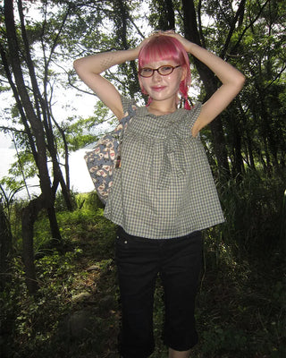 Cap puff sleeve ribbon flare blouse