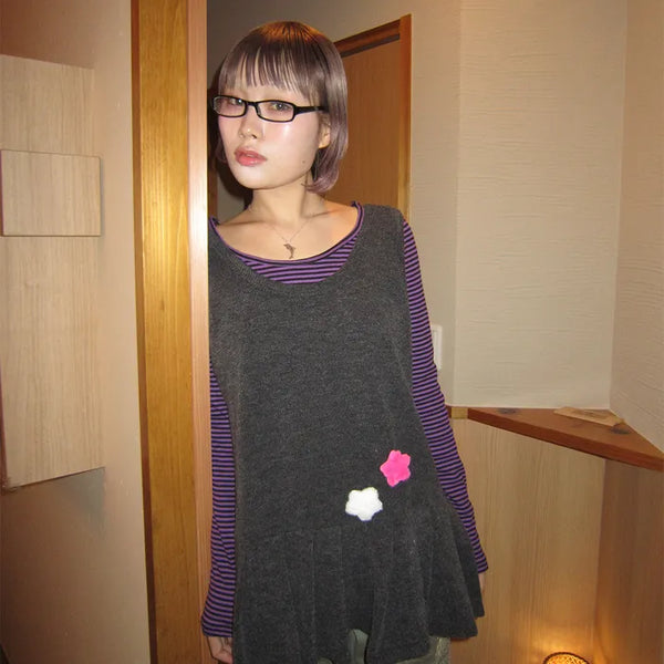 Pleated hem sleeveless tunic