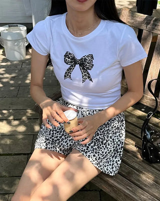 Leopard print elastic waist shorts