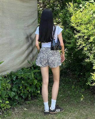 Leopard print elastic waist shorts