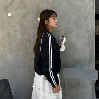 Two-line zip-up mountain parka